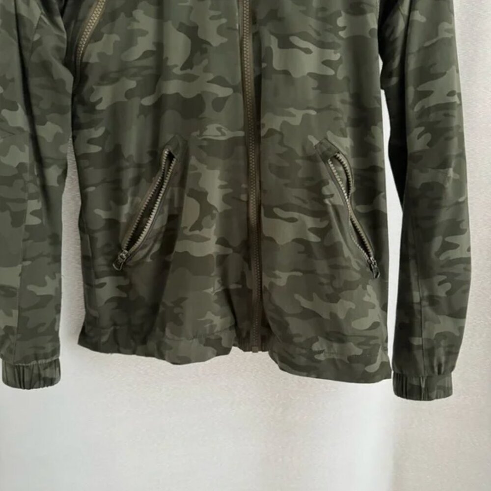Lululemon Rise & Shine Jacket II Savasana Camo Fatigue Green - Picture 10 of 12
